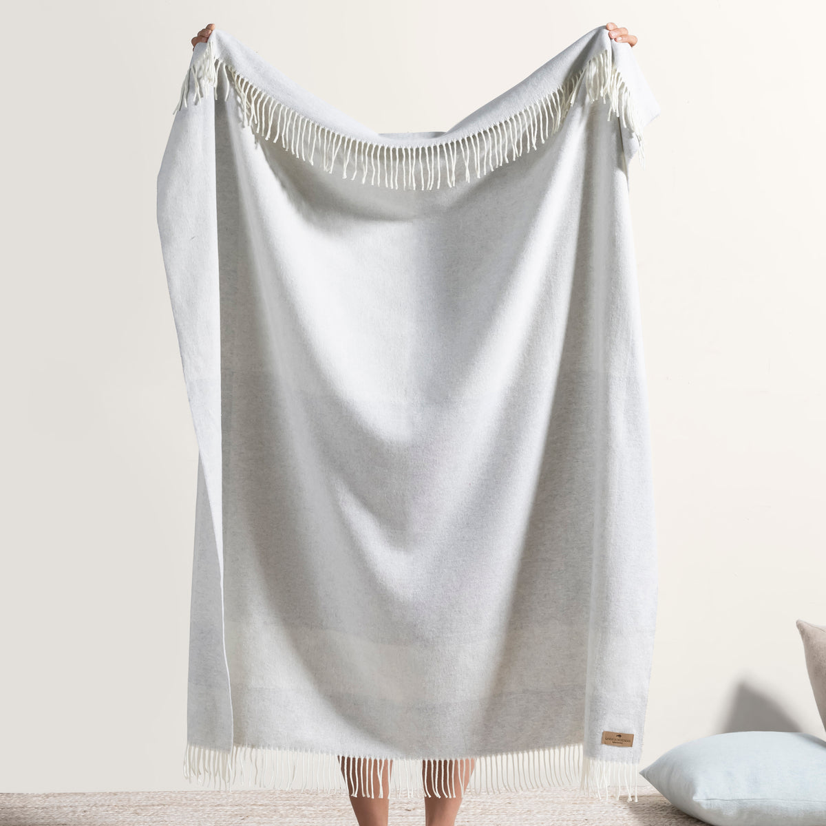 Hampton Plaid Herringbone Throw
